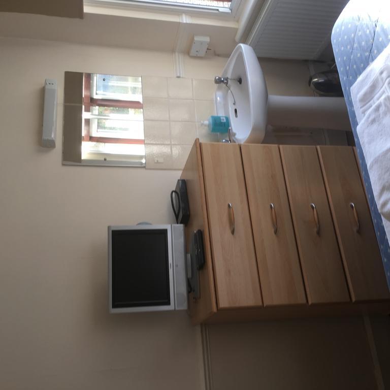 Guest house Colnbrook