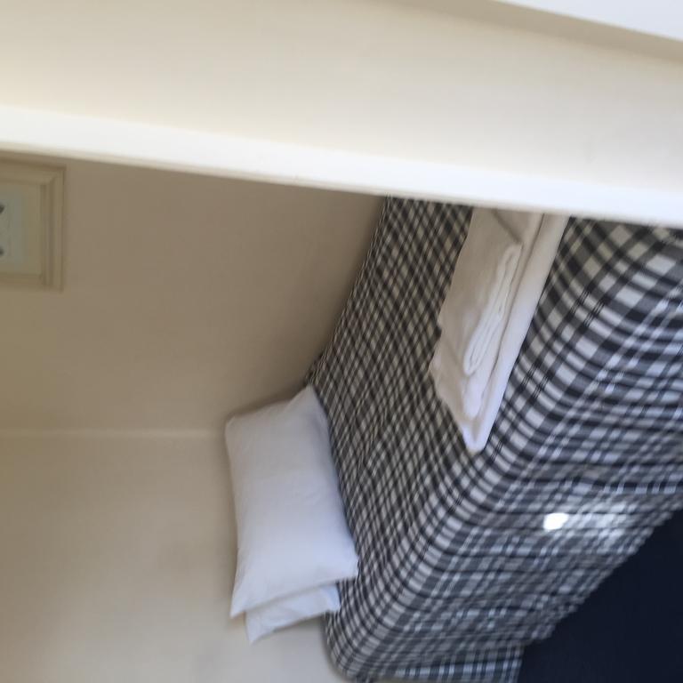 Colnbrook Guest house